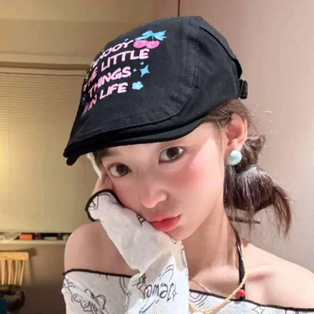 

Fashion Cherry Graffiti Forward Hat Embroidey Visor Painter Hat American Vintage Artist Hat Unisex