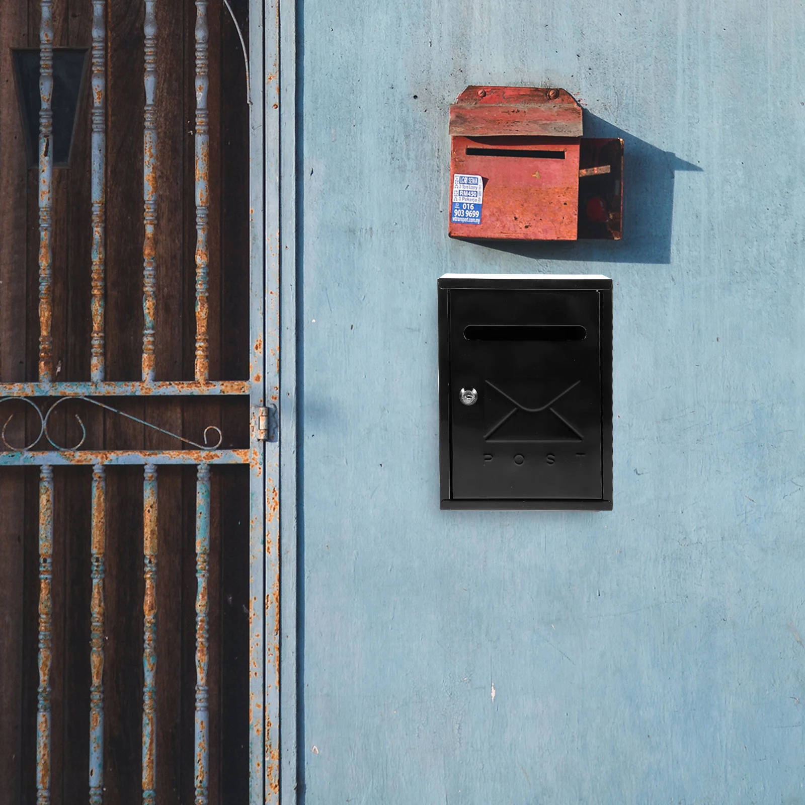 

Rustic European Iron Wall Mailbox Vintage Home Letter Durable Safe Locking Box Retro Iron Letter Box