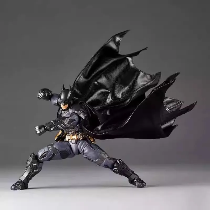 

New Amazing Yamaguchi Revoltech Batman Arkham Knight Ver. Gk Figure Action Figure Collectible Model Children Toys Gifts