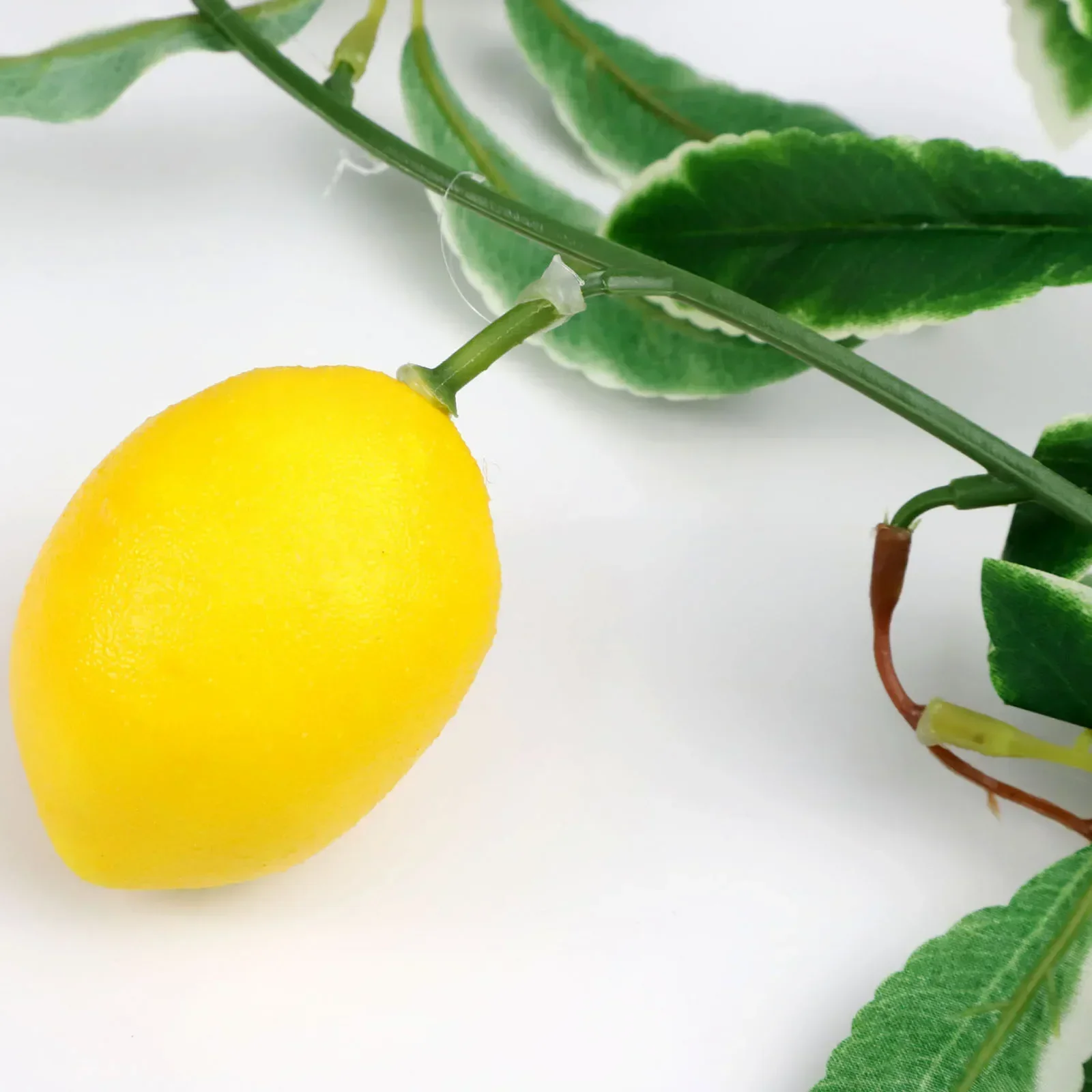 

Украшение мероприятия Искусственная лоза длиной 5,8 фута, изготовленная из пенопласта и пластика. Изысканный аксессуар ручной работы.