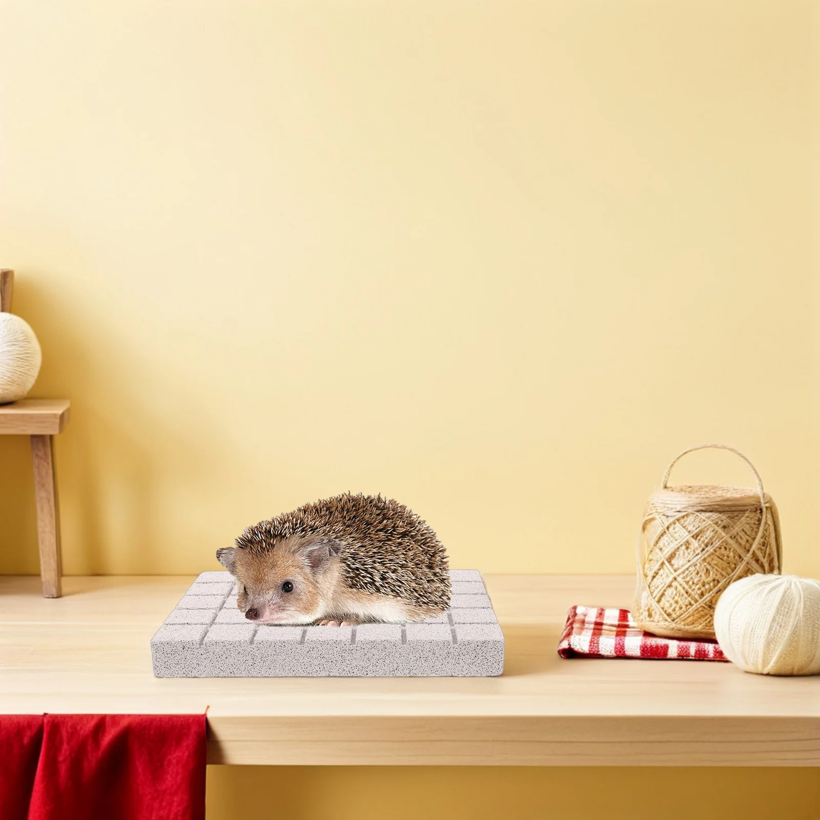 

5Pcs Pet Nail Grooming Board Natural Volcanic Stone Scratch Pad for Rabbits Guinea Pigs Hamsters Chinchillas Claw Grinding