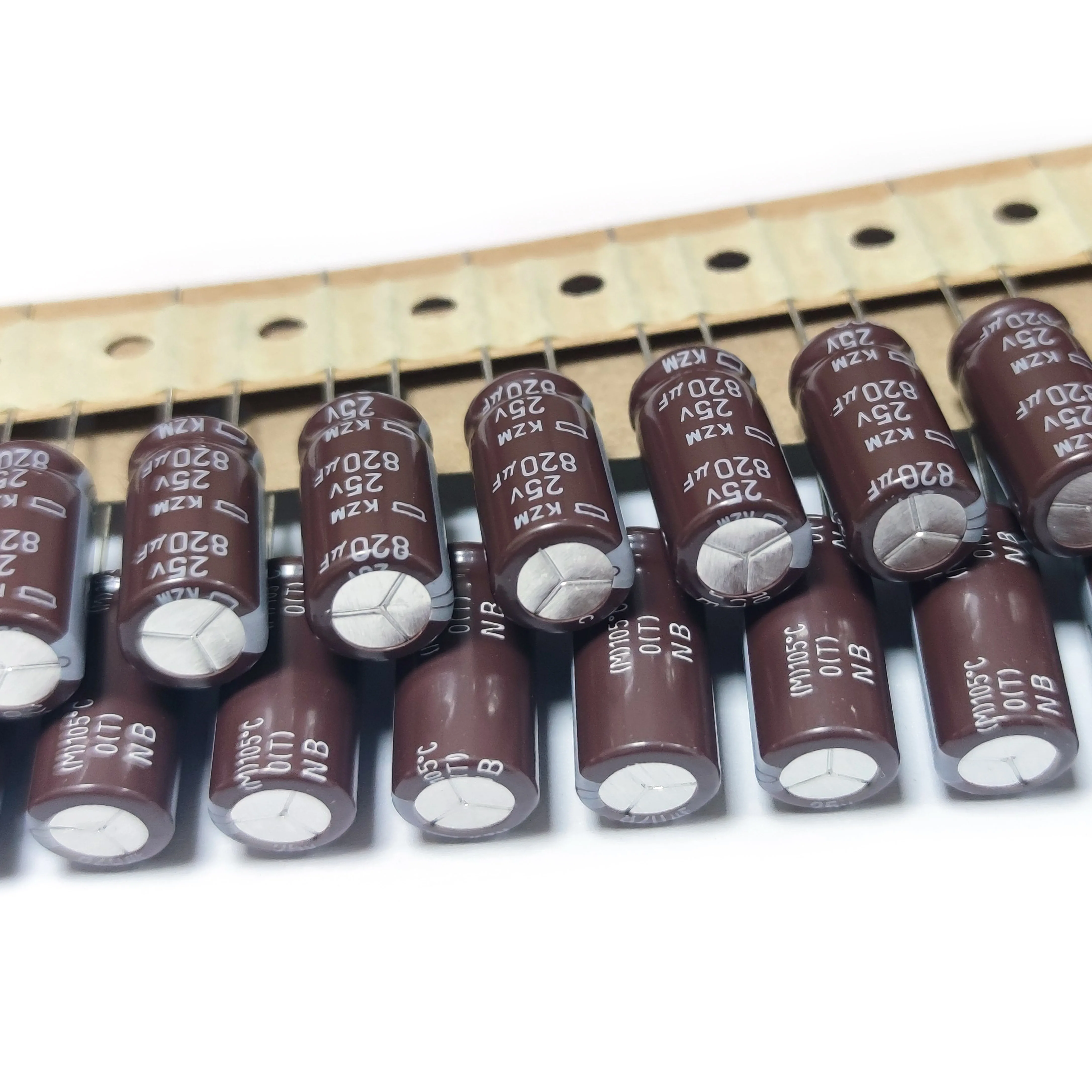 10PCS 25V820UF KZM 10X20-T NIPPON CHEML-CON Aluminum Electrolytic Capacitors High Frequency Low Resistance EKZM250ETD821MJ20S