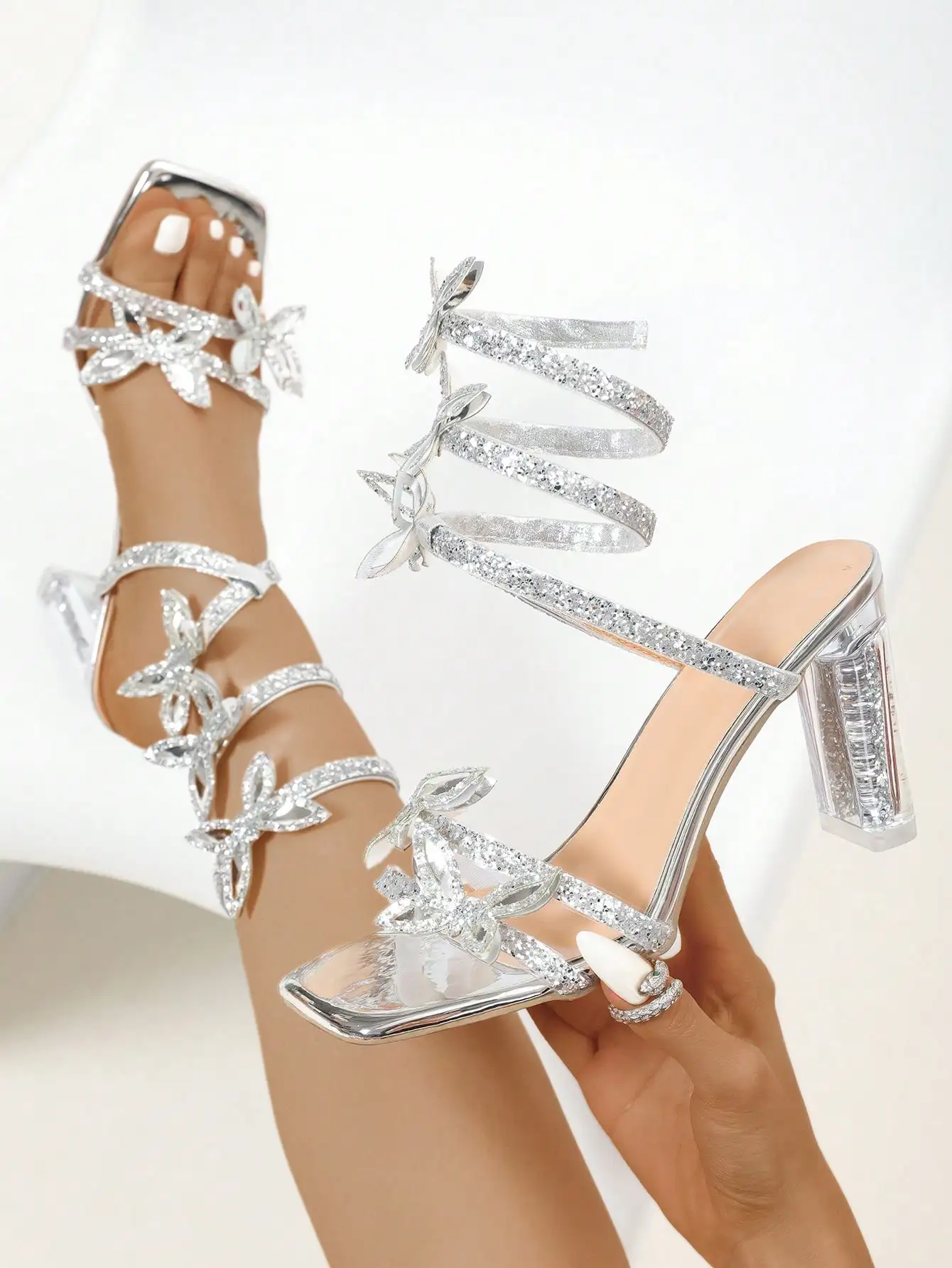

Женские босоножки на высоком каблуке с кристаллами и стразами в виде бабочек для свадьбы или вечеринки