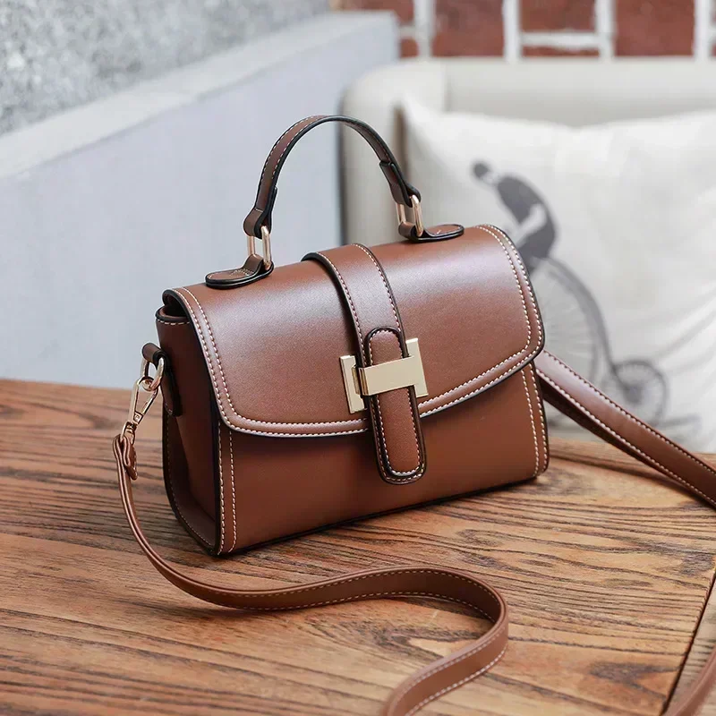 Bag in autumn and winter bag new ladies shoulder bag handbag fashion retro Mori diagonal bag factory outlet.