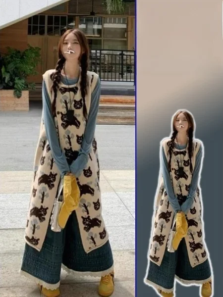 

Комплект женской модной одежды больших размеров: жилет, джинсы с широкими штанинами и цветочным принтом, длинные брюки, комплект из трех предметов