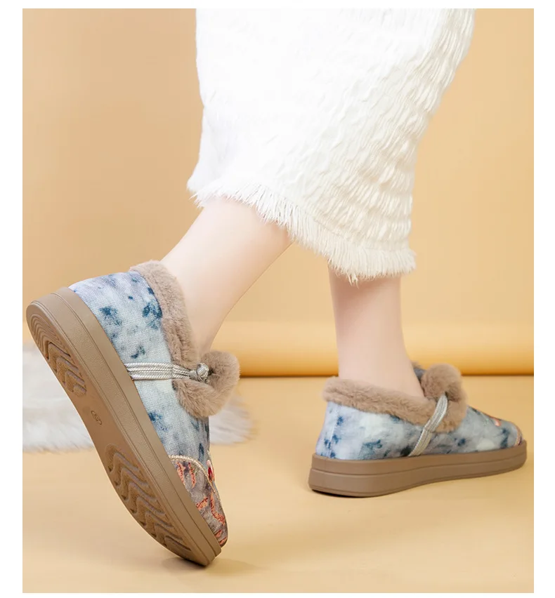 Damen-Winterschuhe mit Fleece-Futter, bestickt, im chinesischen Stil, mit Froschknopf, zum Hineinschlüpfen, rutschfeste, dicke Sohle, warme Freizeitschuhe. – Detail 13
