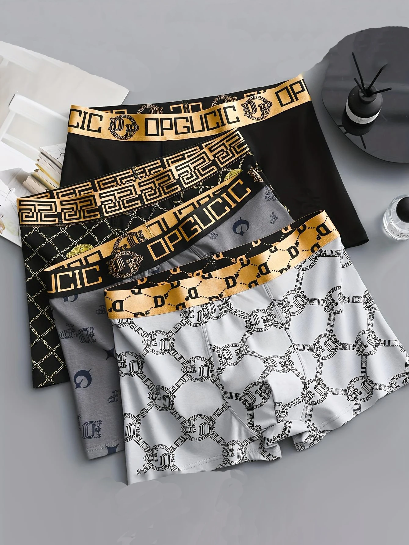 Men's 4PCS Luxury Printed Flat Corner Underwear Gold Belt Luxury Soft Breathable Comfortable Underwear Youth Boxing Pants