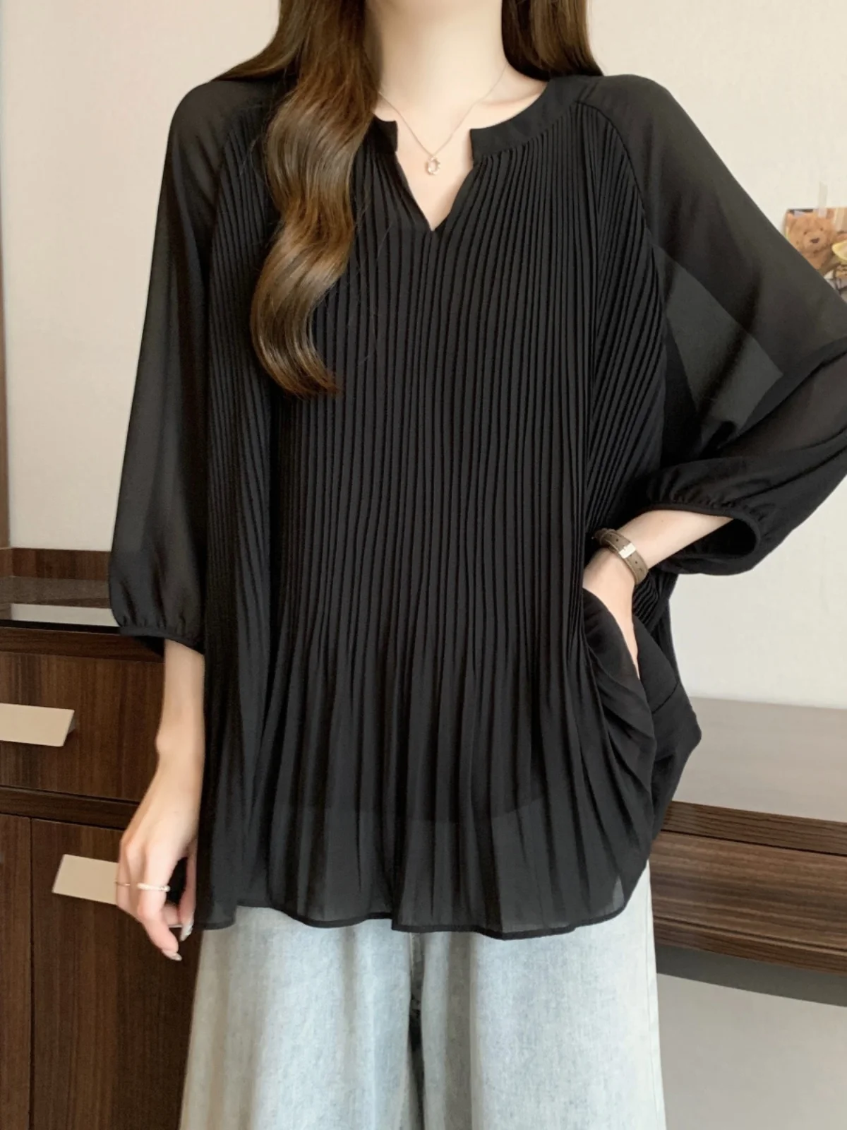 

Unique Fashionable V-Neck Short Sleeve Chiffon Shirt Women Summer plus Size Loose Belly Covering Shoulder Insert Seven-Quarte...