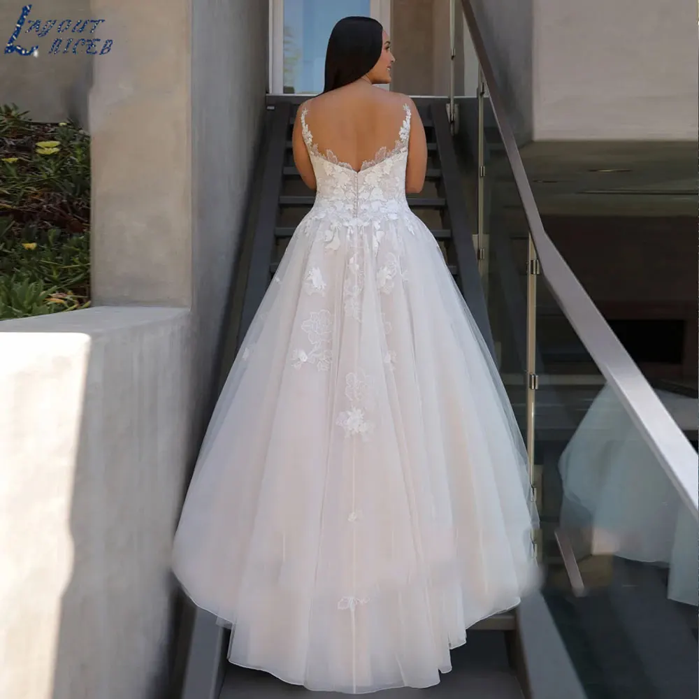 LAYOUT NICEB Elegant Plus Size Tulle Bride Dress Sexy A-Line Sleeveless Wedding Gown Applique Backless Suknia ślubna Custom Made