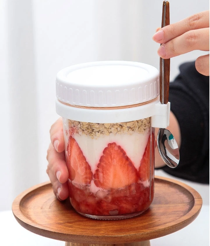 

2pcs 350ML Seal Food Breakfast Cup With Lid And Spoon Kitchen Tool Overnight Oat Cup Glass Portable Cereal Milk Salad Yogurt Cup