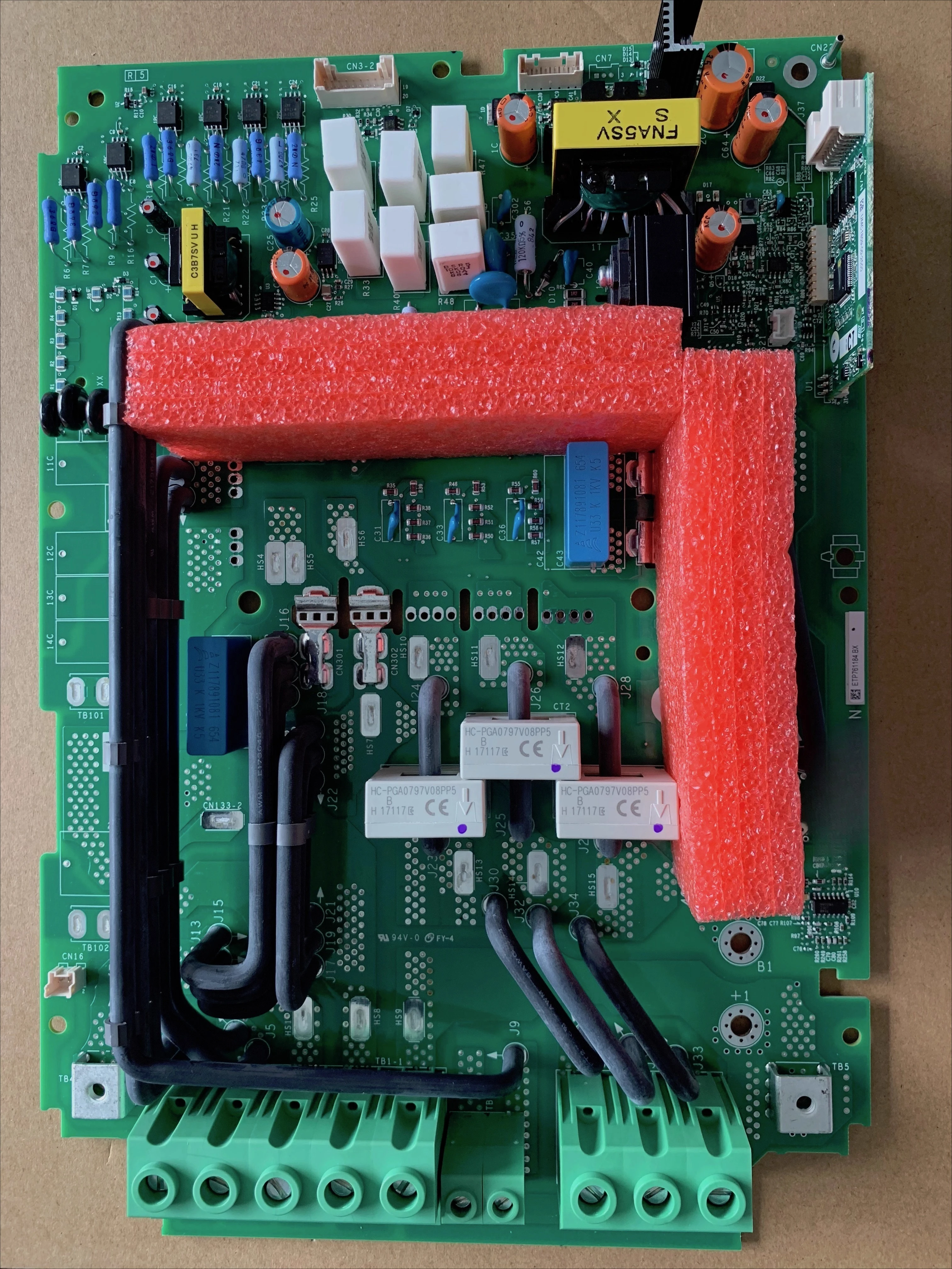 

Плата привода инвертора GA70B4075 ETP 761181 761182 761183 761184