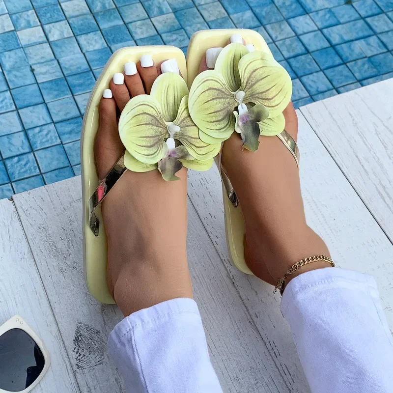 New Flip Flops Women's Slippers 2025 Summer Square Toe Flat Sandals Outdoor Casual Slippers Women Fashion Flowers Shoes Ladies image 3