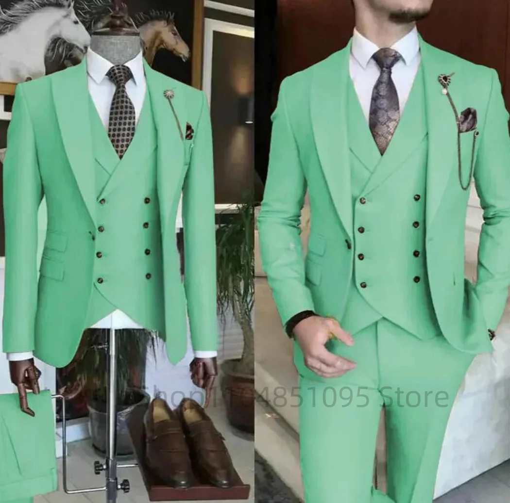 

Slim Fit Formal Solid Men Suits 3 Pcs Groom Tuxedos Peak Lapel One Button Blazer Suits for Wedding/Business(Jacket+Vest+Pants)