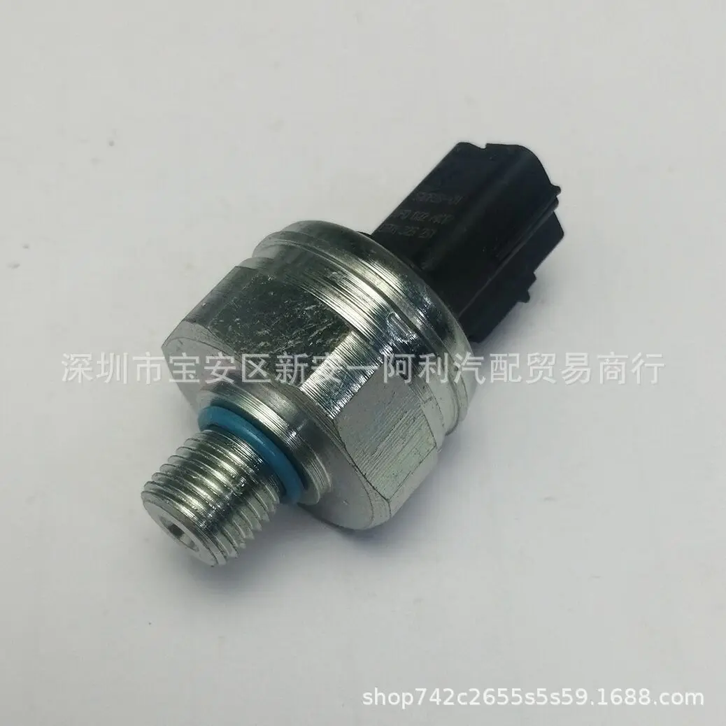 

Подходит для реле давления масла, датчика давления топлива 52CP38-01 0501325251.