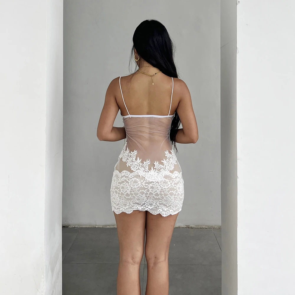 Sexy Spaghettiträger-Minikleid aus transparentem Mesh mit floralen Spitzenapplikationen, durchsichtiges, figurbetontes kurzes Kleid für Damen, Party- und Nachtclub-Outfit – Detail 6