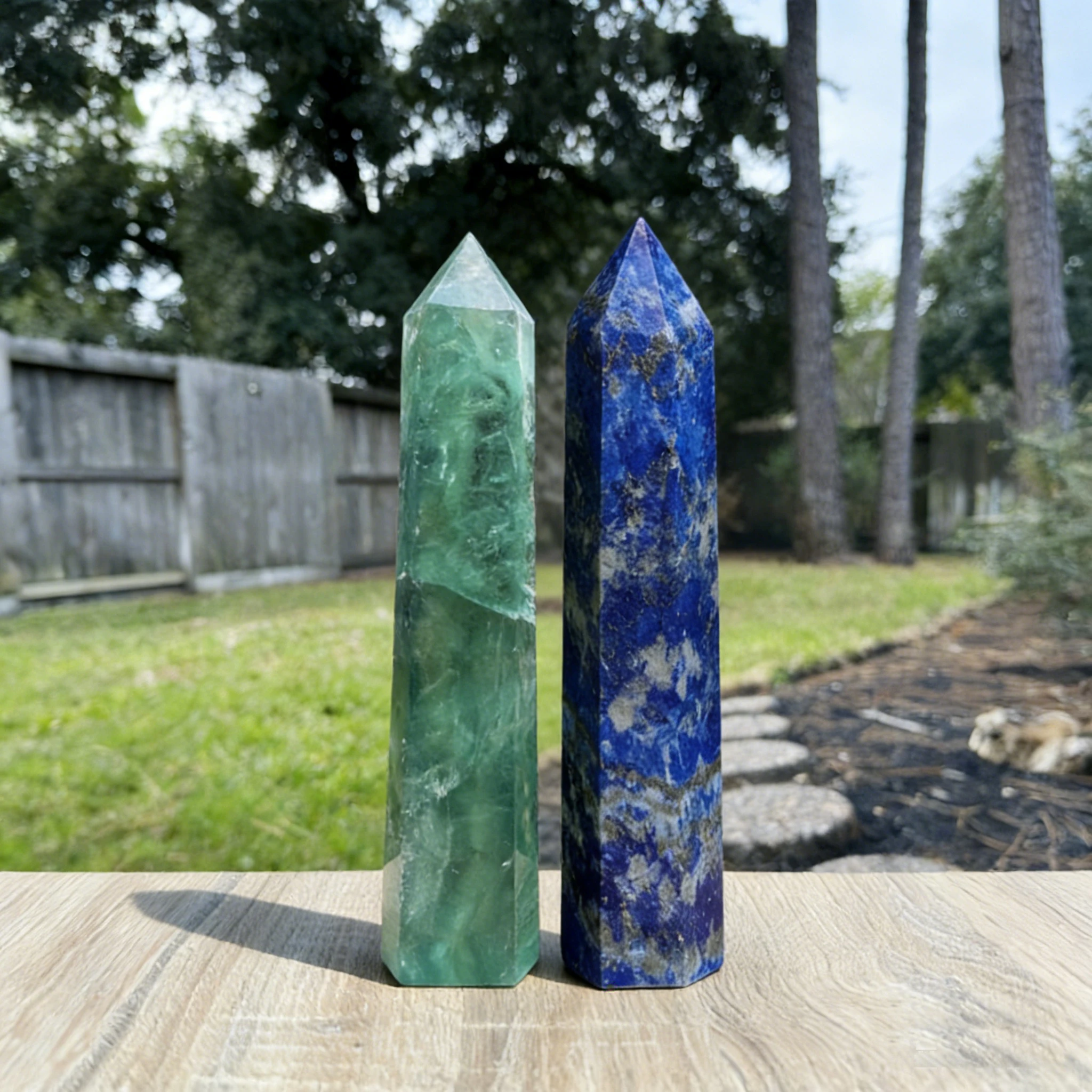 Natural Crystal Obelisk Tower Point Set 2Pcs 6 Faceted Wand 8-17cm Lapis Lazuli Green Fluorite Royal Blue Translucent Hand Polished Home Decor Desk Ornament Office Decor Room Decor Bedroom Decor Table Centerpiece Collectible