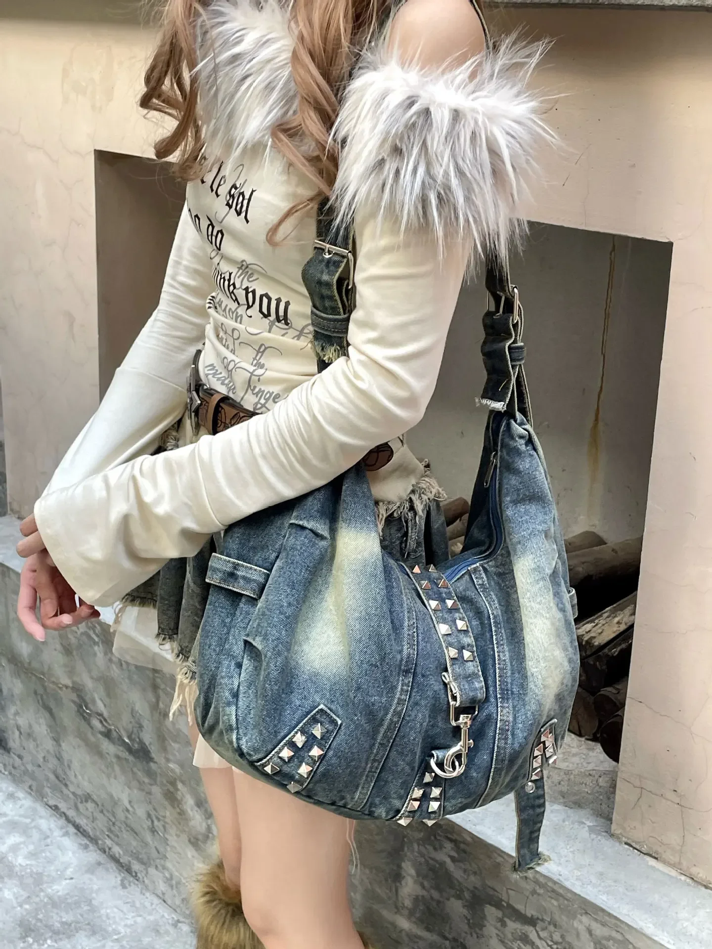 

Washed Denim rivet Shoulder Bag for Women Handbags Large Capacity Shopping Bag Big female Crossbody Bags Soft Jeans Casual Totes