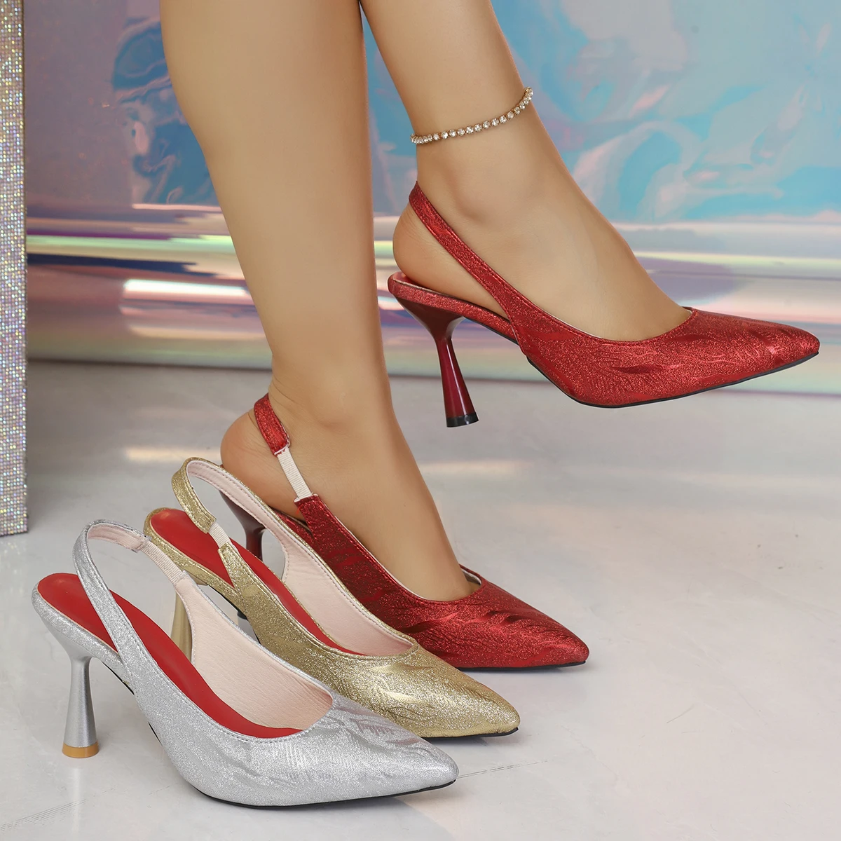Zapatos de Tacón Retro Franceses con Tira Trasera, Punta en Pico y Superficie Brillante, Ideales para Banquetes, Citas y Bodas, Disponibles en Color Go