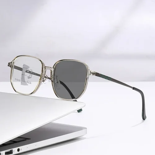 Imagen 2 del producto Nuevas gafas de lectura multifocales fotocromáticas Unisex, gafas de presbicia con luz azul y distancia de montura completa de 0 a + 4,0