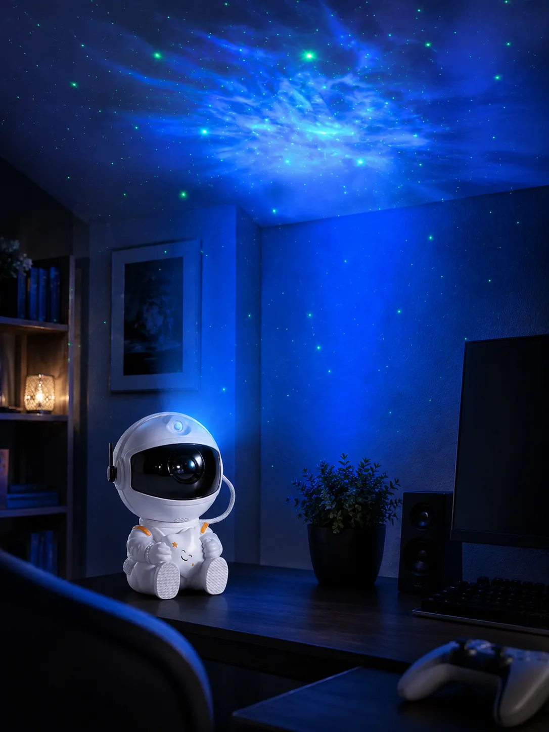 Creative Astronaut Galaxy Projector Night Light, Spaceman Star Sky Lamp for Bedroom, Graduation Birthday Gift