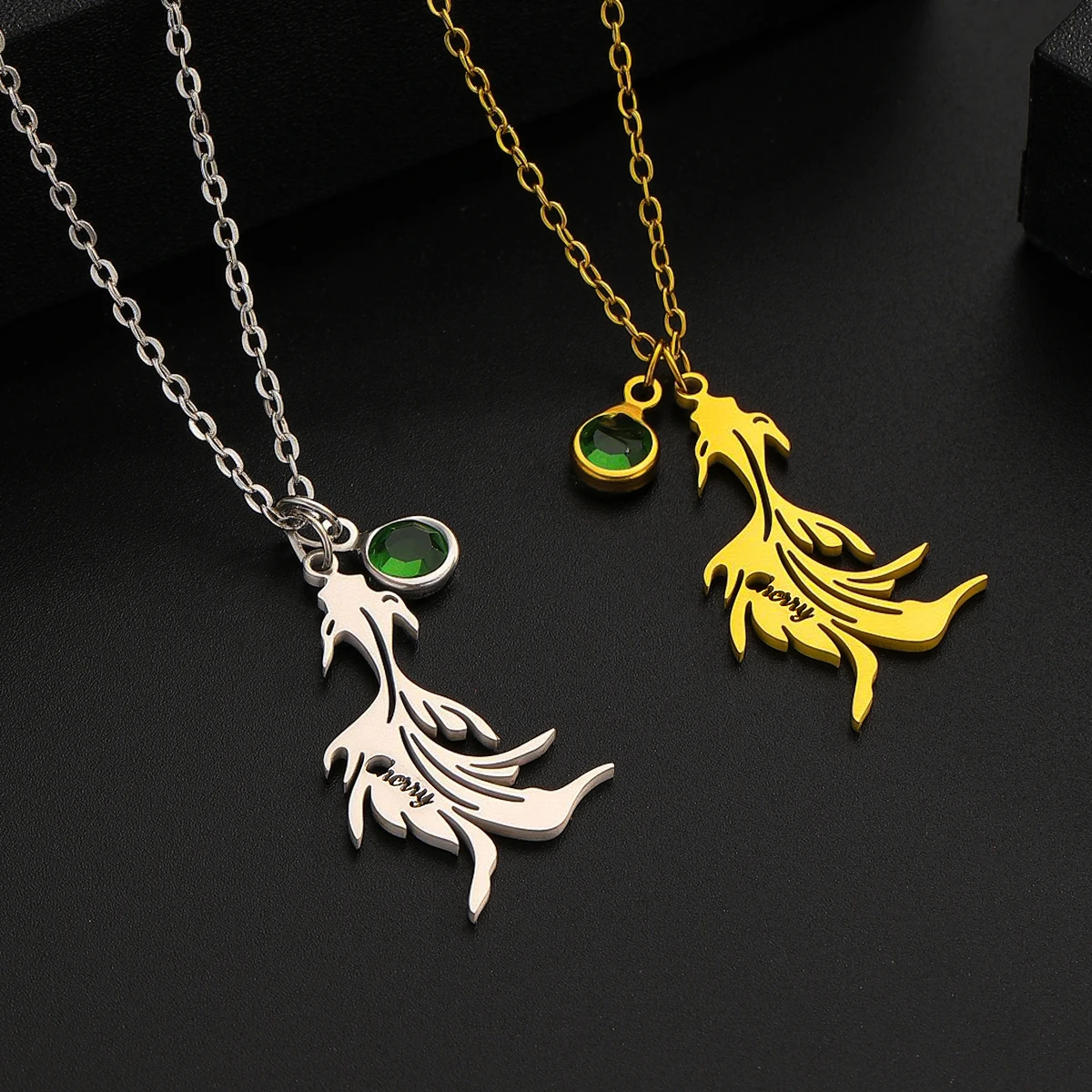 

Custom Name Stainless Steel Goldfish Necklace with Diamonds Women's Fashion Pendant Necklace