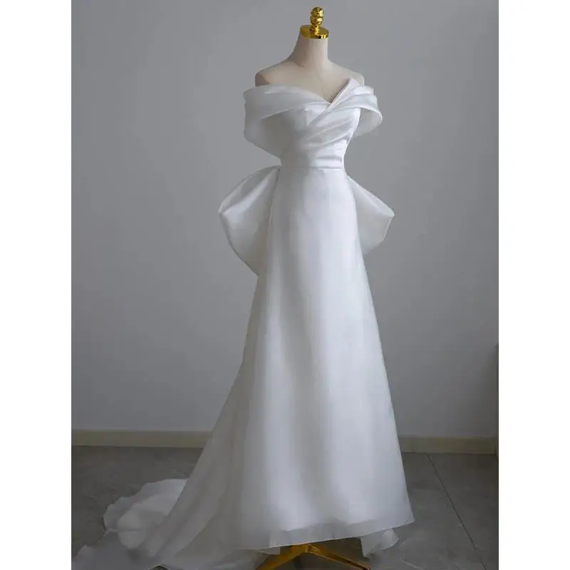 off-Shoulder Light Wedding Dress 2024 New Main Yarn Fishtail Satin Small Trailing Spring