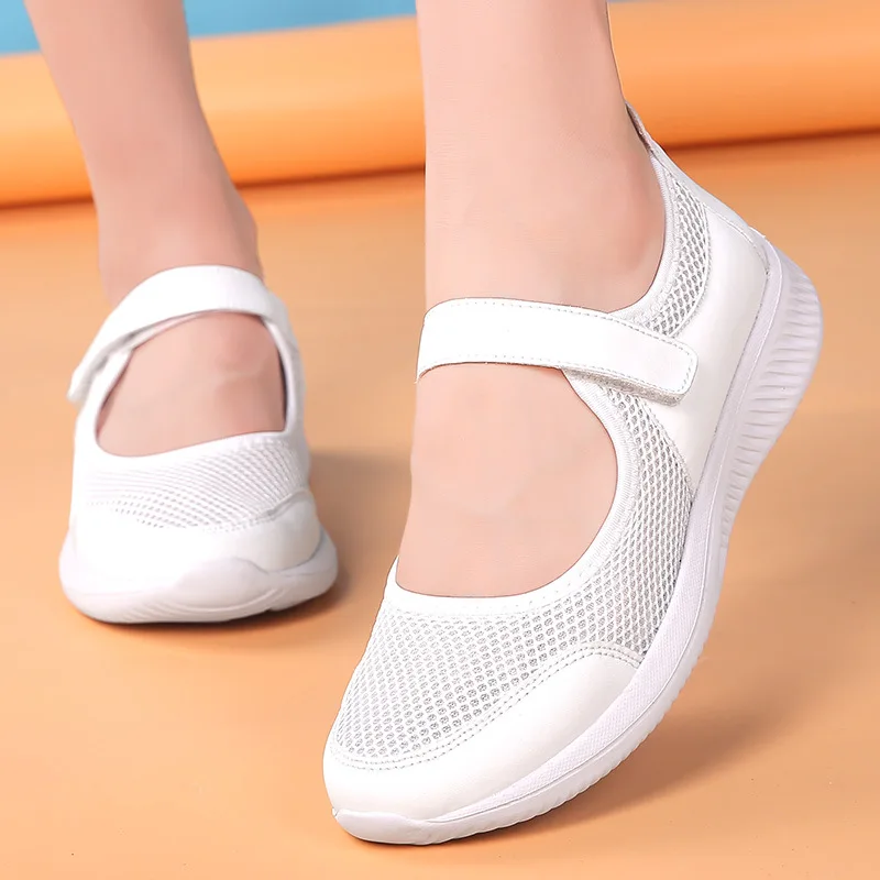 Breathable Mesh Women's Sneakers 2022 Hollow Out Non-slip Ladies Sports Shoes Summer Comfort Soft Sole Casual Flats Women New