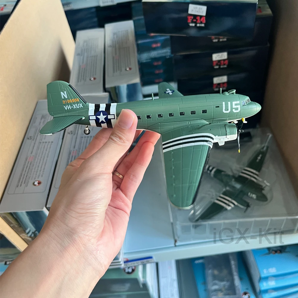 1:100スケール C47 C-47 スカイトレイン輸送機 飛行機 メタルモデル玩具