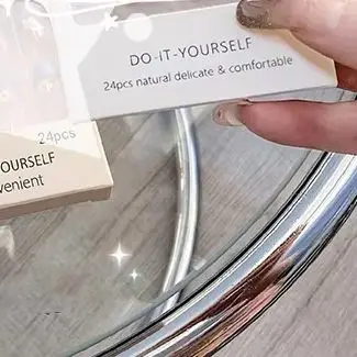 2025年最新 24枚入り/セット ネイルアート フレンチ フェイクネイルセット 接着剤付き ABS樹脂製 - シンプルショートネイルステッカー