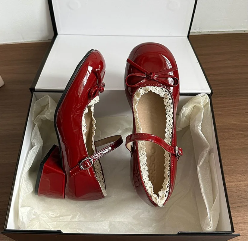 

Silver French Ballet Shallow-mouthed High Heels for Women, New Summer Height-increasing Single Shoes with Skirts in 2025