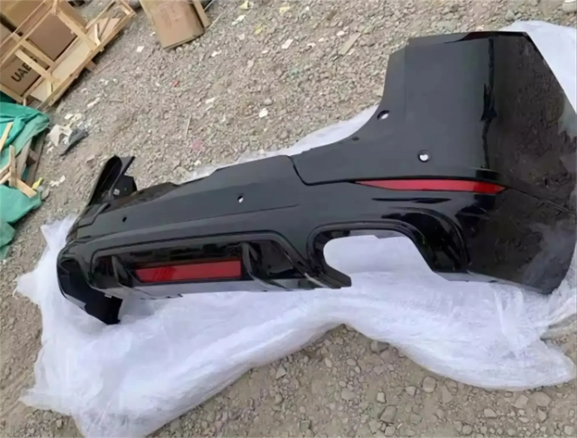 

Car Body Kit Rear Bumper surround for Chevrolet Blazer RS Rear bumper light