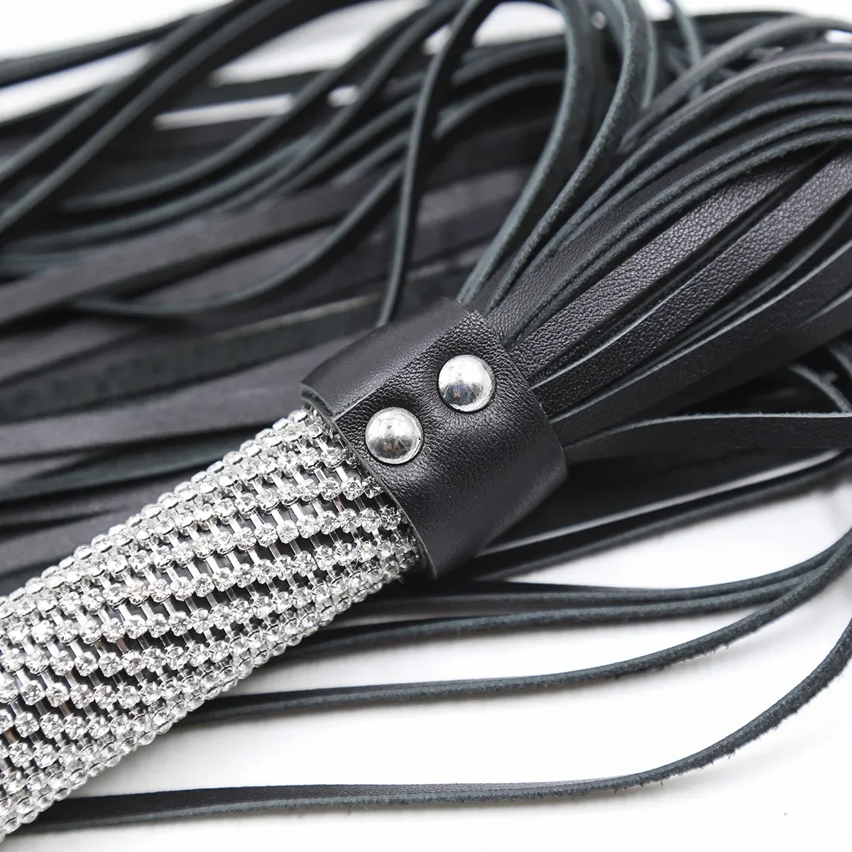 Fetiche flogger chicote dult produtos sexuais brinquedos para casais jogos bondage couro genuíno chicotes tapa espancamento espada lidar com chicote