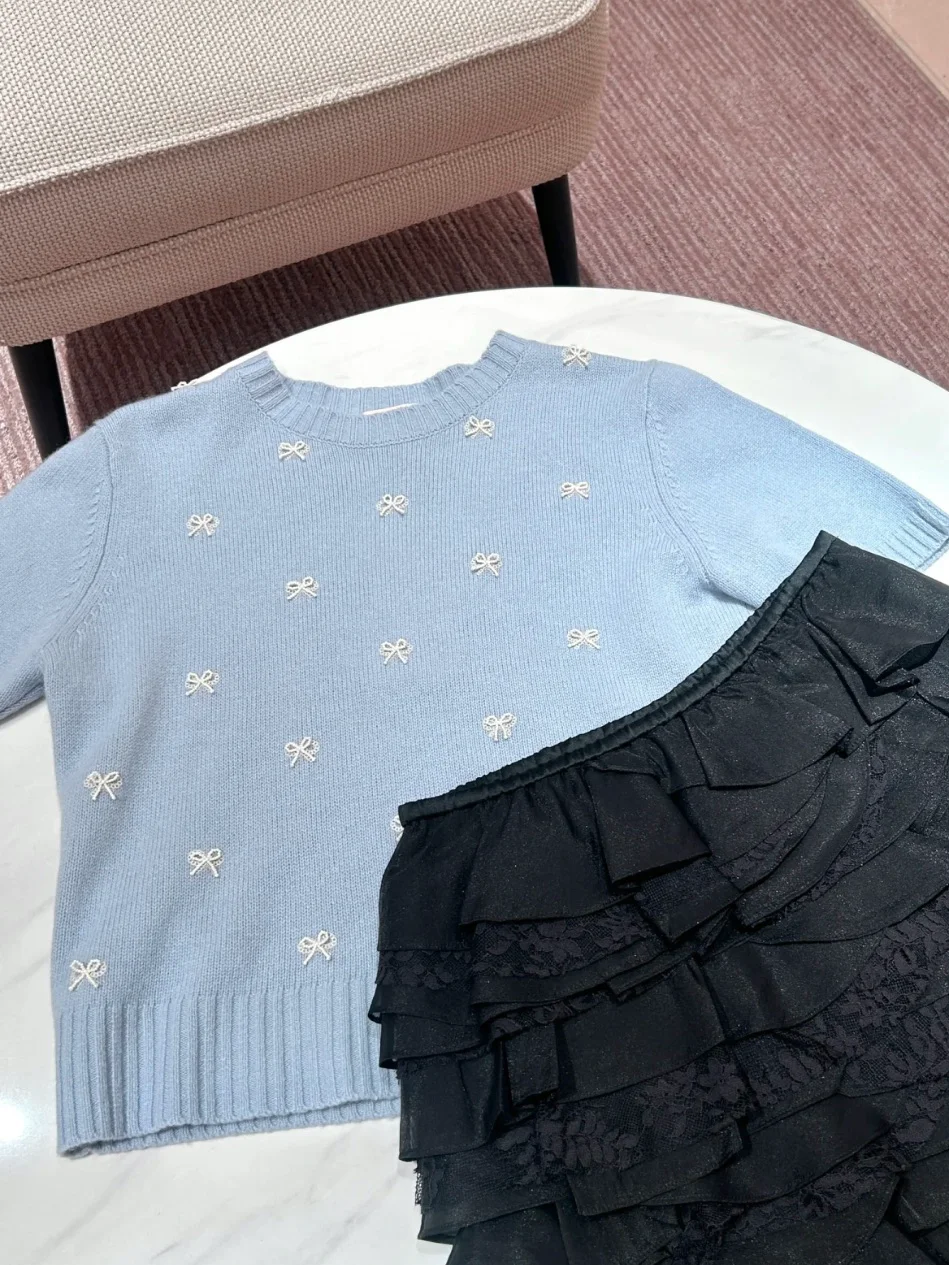 

Heidd Early Autumn 2025 New Style Milk Series Girls Knitted Shirt with Bow Tie Gentle Sweet Short Sleeve Cotton round Neck Top