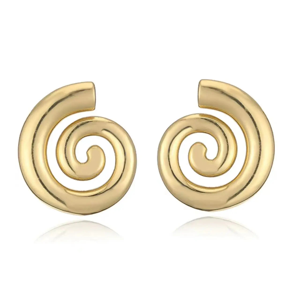 HECHENG,Glossy Conch Heart Geometric Patterns Fashion Hip Hop Punk Women\'s Earrings Glamour Vintage Jewellery 1 pair