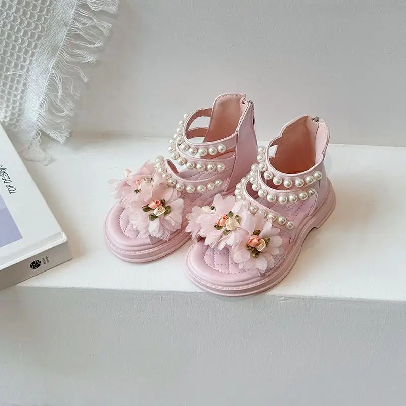 2026 New Summer Girls Roman Pearl Princess Flower Flat Sandals Fashion Versatile