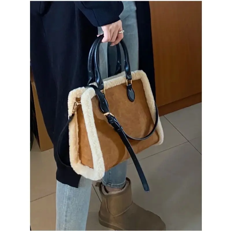 Fashion Women Shoulder Bags Winter Soft Plush Messenger Bags High-capacity Fluffy Tote Bags Female Crossbody Bag Phone Purses