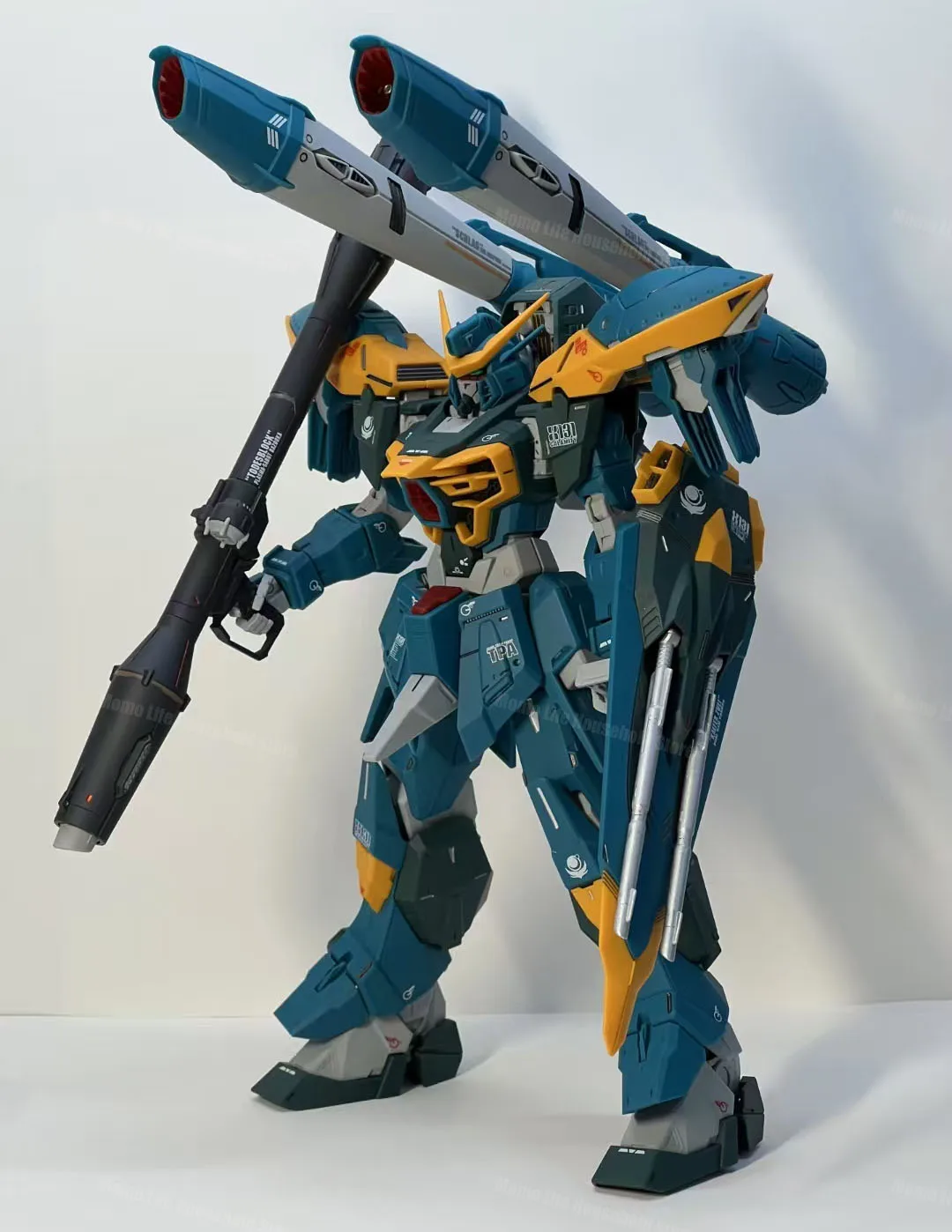 在庫あり BAOBAO と MENGHU 1/100 FM GAT-X131 カラミティ組立モデルキットアニメアクションフィギュアロボットプラスチックモデルギフトおもちゃ