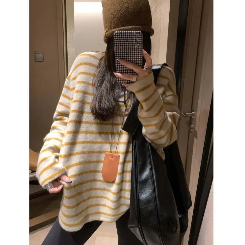 

Onalippa 2025 Retro Striped Autumn Thick Warm Skin Friendly Soft Sticky Striped Medium Long T-shirt Women Loose Lazy Base