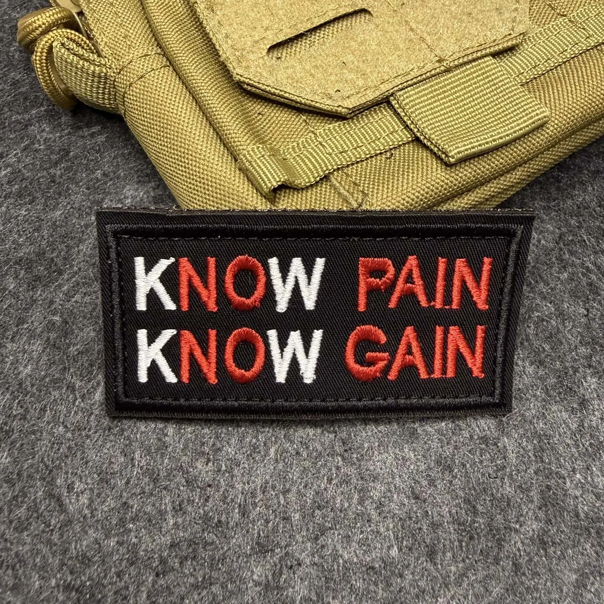KNOW PAIN KNOW GAIN 8x4cm Embroidery patch hook and loop fasteners inspire Slogan Morale badge. DIY for jacket backpack Clothing