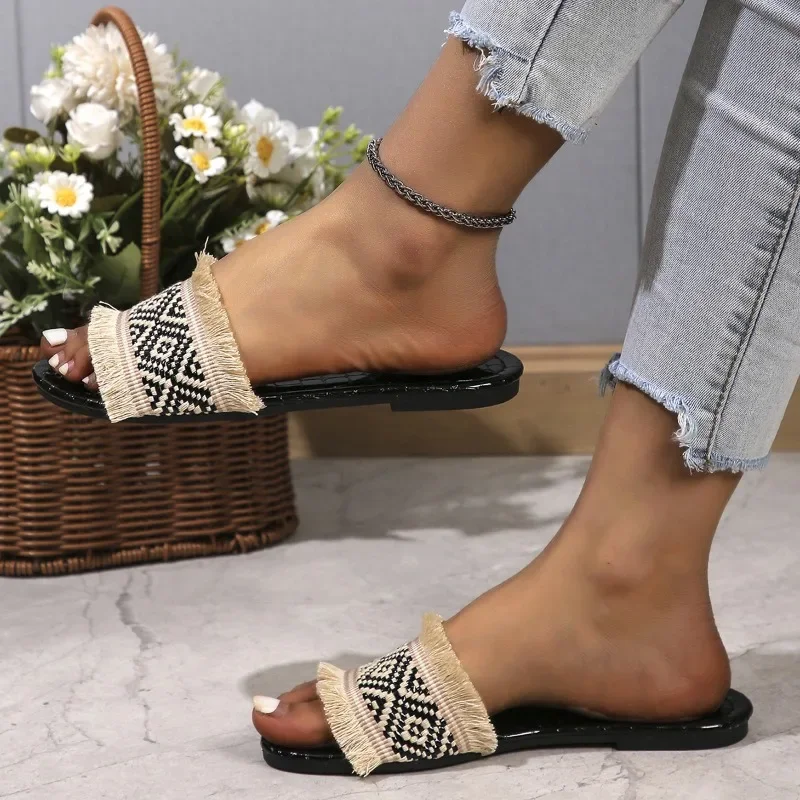 Women Summer Straw Woven Travel Slippers Outdoor Espadrille Flip-flops Fashion Flat Ladies Sandals and Slippers Large Size