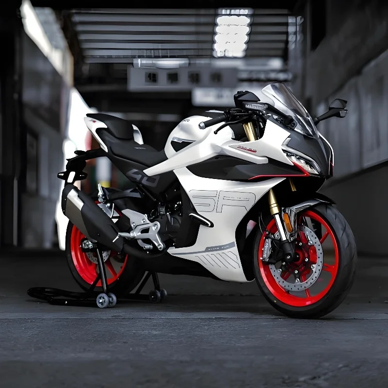 

1:12 Spring Breeze CFMOTO 450SR Motorcycle Model Simulation Alloy Sound and Light Toy Model Children's Birthday Gift