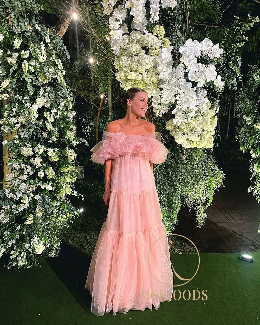 Msikoods lujosos vestidos de fiesta de color rosa con gradas de tul con volantes y hombros descubiertos vestido de noche Formal de fiesta personalizado 2025