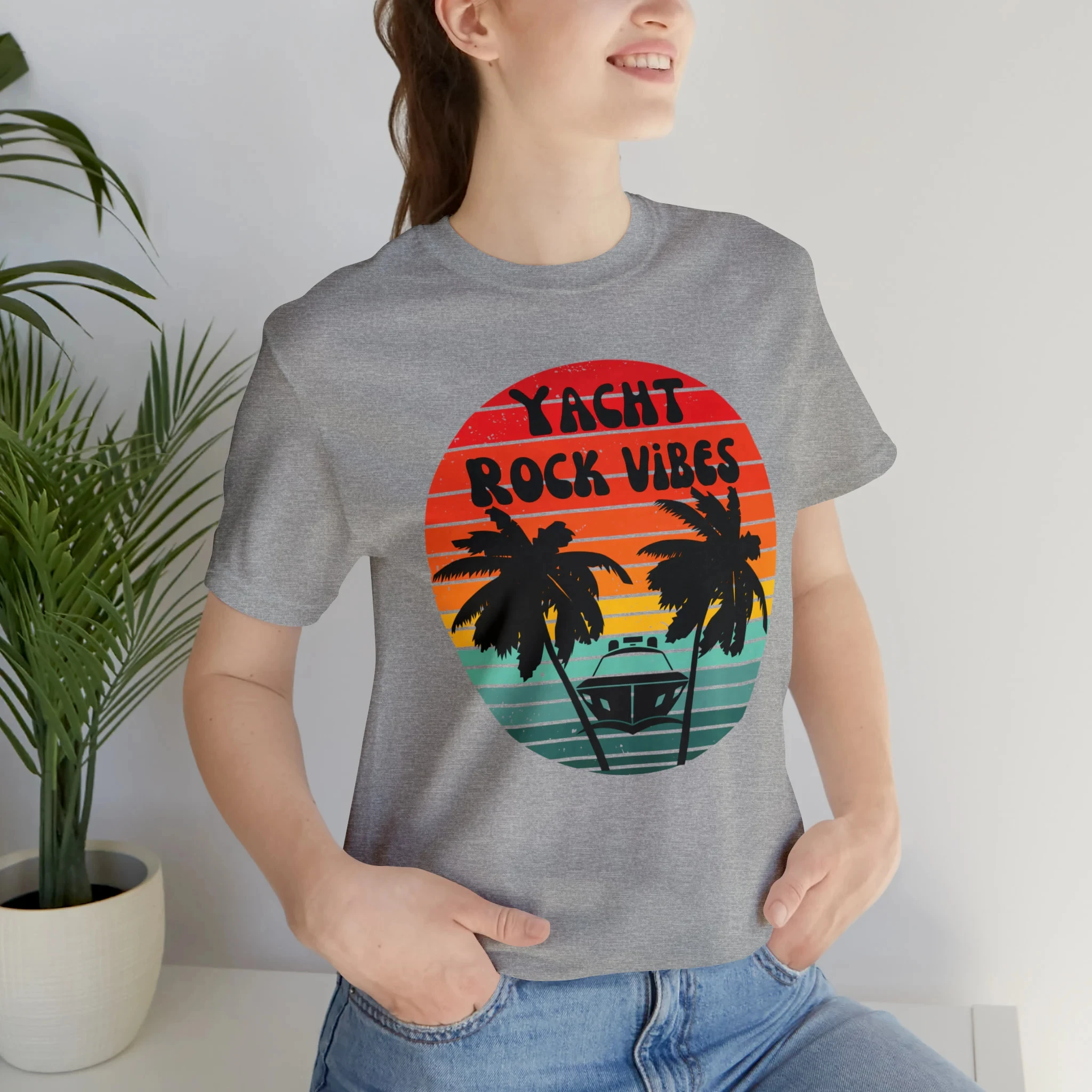 Men's and Women's Casual Fashion, Loose and Comfortable Short-sleeved T-shirt with Retro Yacht Rock Style and Masculine Design.