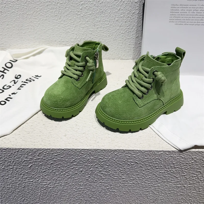Kurze Stiefel für Kleinkinder, einfarbig, vielseitige Kinder-Lederstiefel mit seitlichem Reißverschluss, Herbst 2026, neue Freizeitstiefel für Kinder, runde Zehenpartie. – Detail 5