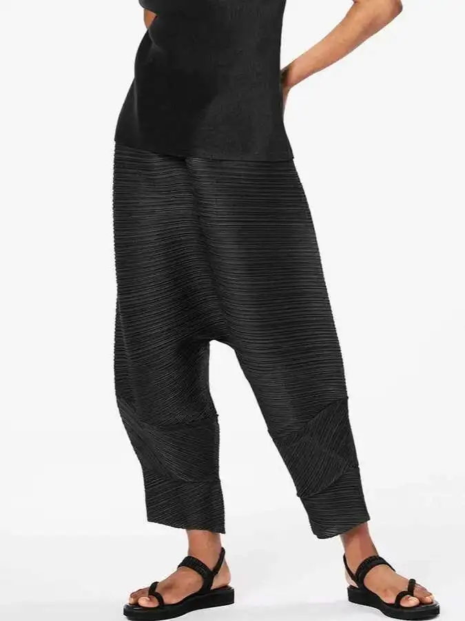 GVUW Pleated Harem Pants Women Solid Color Elastic Waist New 2026 Loose Versatile Female Casual Vintage Style Trousers 17G7131