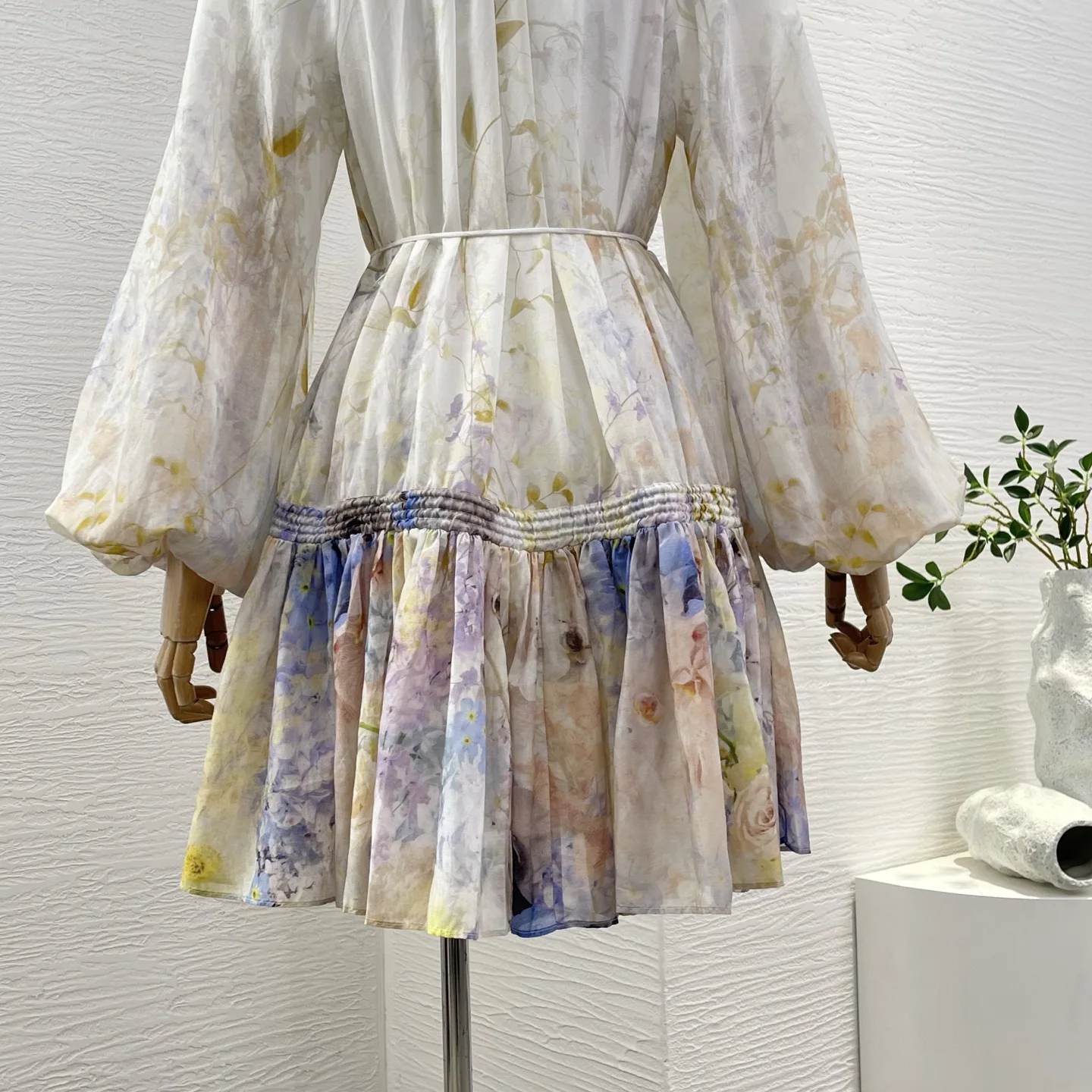 

White Floral Print Lantern Sleeve Long Sleeve Embroidery Mini Dress