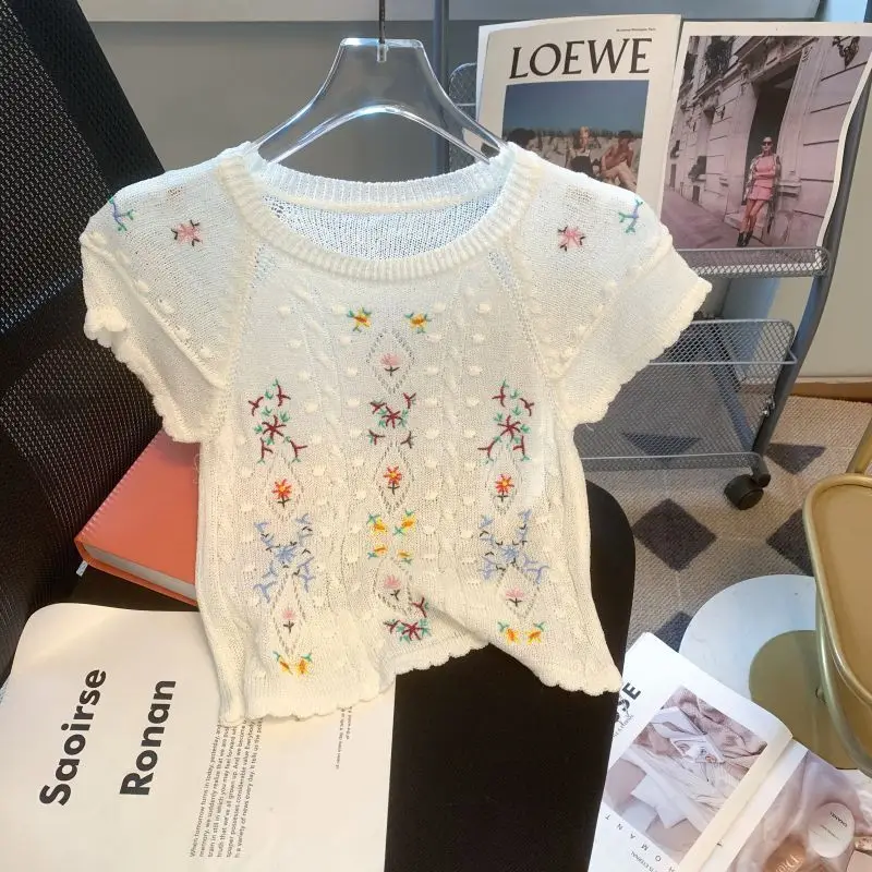 Tops T-shirts Women's Summer Korean-inspired Fresh Sweet Youthful Knitwear Embroidered Stylish Cropped Lightweight Flattering