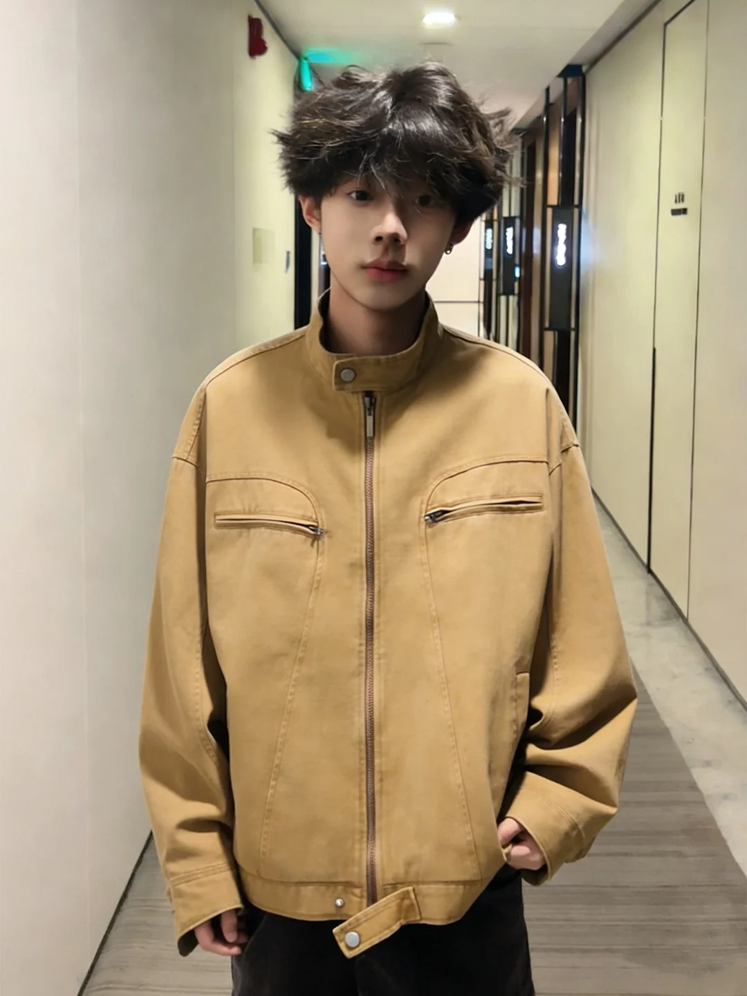 

Коричневая мужская куртка-харрингтон с воротником-стойкой, весенняя, в стиле деконструктивизма, с пэчворком, американская, в стиле спортивной рабочей одежды, на молнии