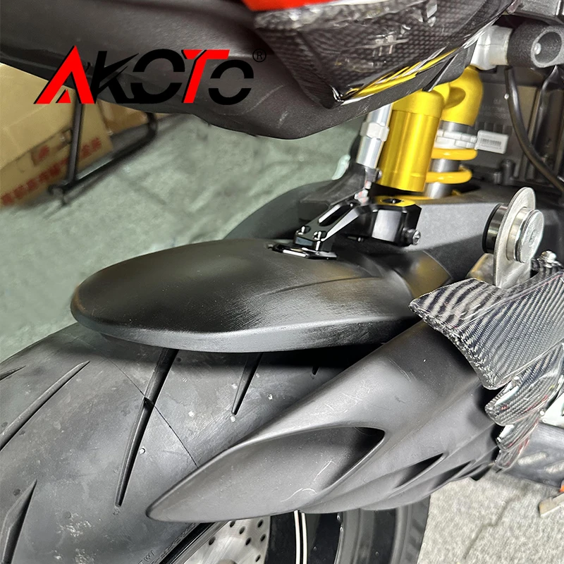 ل QJMOTOR SRK سوبر 921 SRK921 Super921 اكسسوارات دراجة نارية الكربون الخلفي درابزين قطعة من نسيج عجلة العانقة سبلاش غطاء حماية