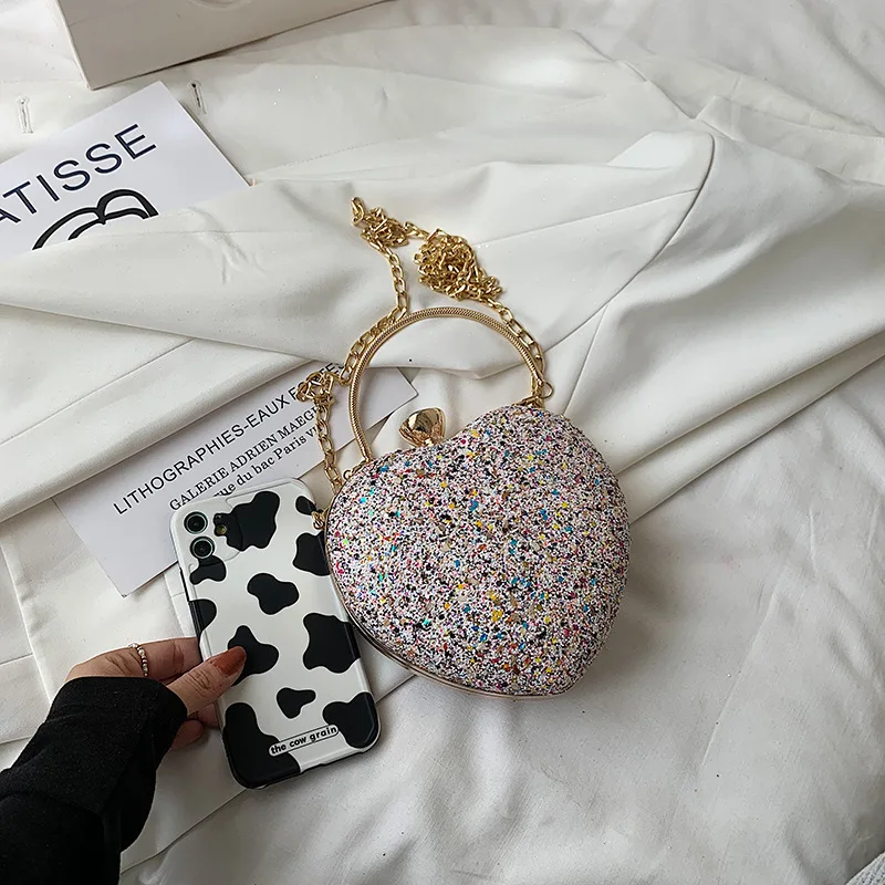 Luxury Ladies Heart Shape Evening Shining Clutch Bag Fashion Sequin Women Mini Bridal Wedding Party Purses Chain Bag Sac A Main